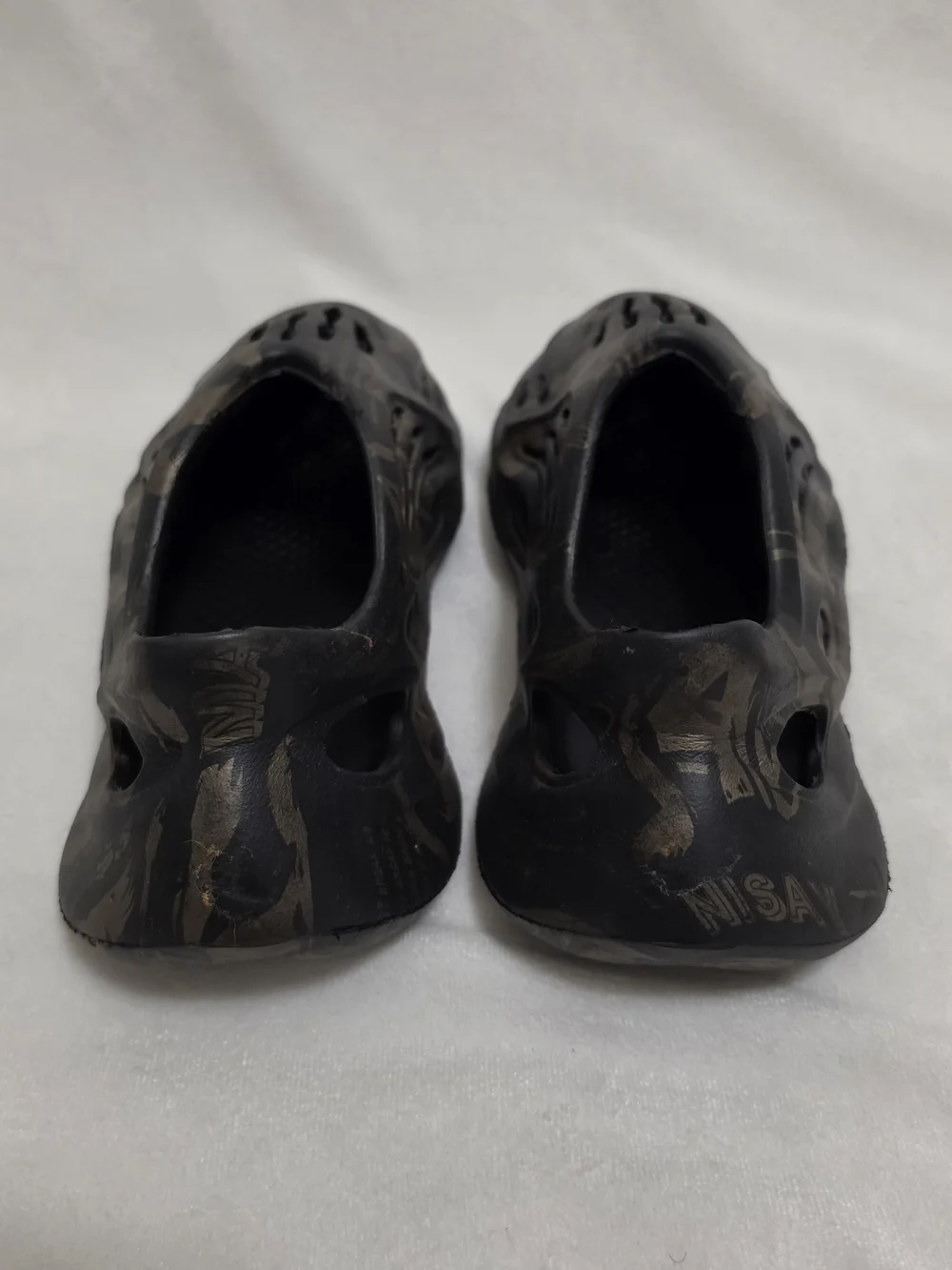 Black Foam Runner Clogs Silver Graphic Iced Out Streetwear Sandals Size 38 (US 6